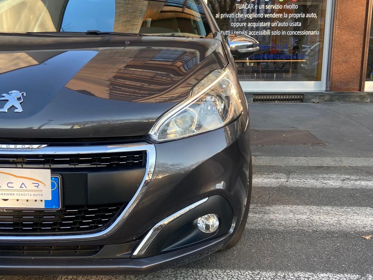 Peugeot 208 Signature 1.2 PureTech #9979