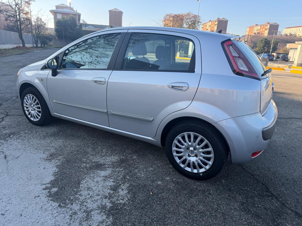 Fiat Punto Evo 1.4 5 porte Dynamic GPL