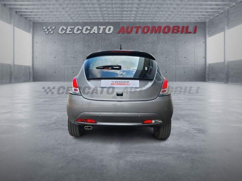 Lancia Ypsilon Ypsilon 1.0 firefly hybrid Platino s&s 70cv