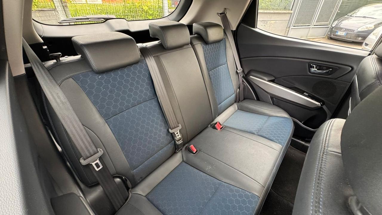 Ssangyong Tivoli 1.6d 2WD Be Visual Hot Aebs