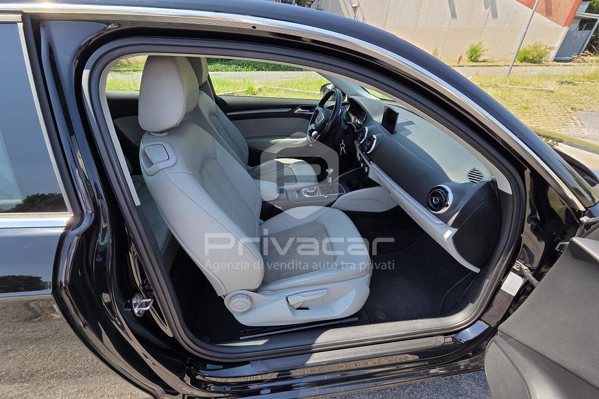 AUDI A3 1.6 TDI clean diesel Attraction
