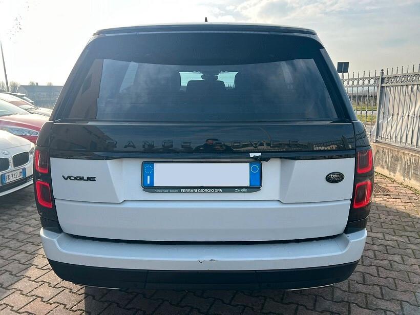 Land Rover Range 4.4 SDV8 Vogue