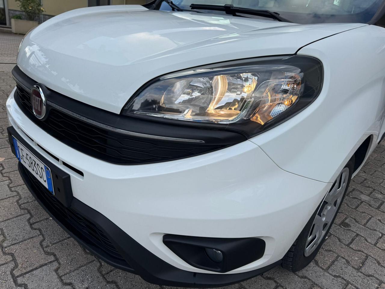 DOBLO CARGO MAXI LH1 LOUNGE 1.6 MJET 105 5 POSTI