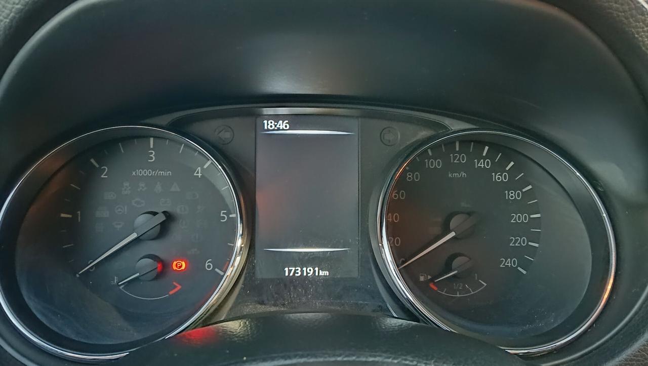 NISSAN QASHQAI 1.6 dCi 2WD-AUTO-PREZZO PROMO!