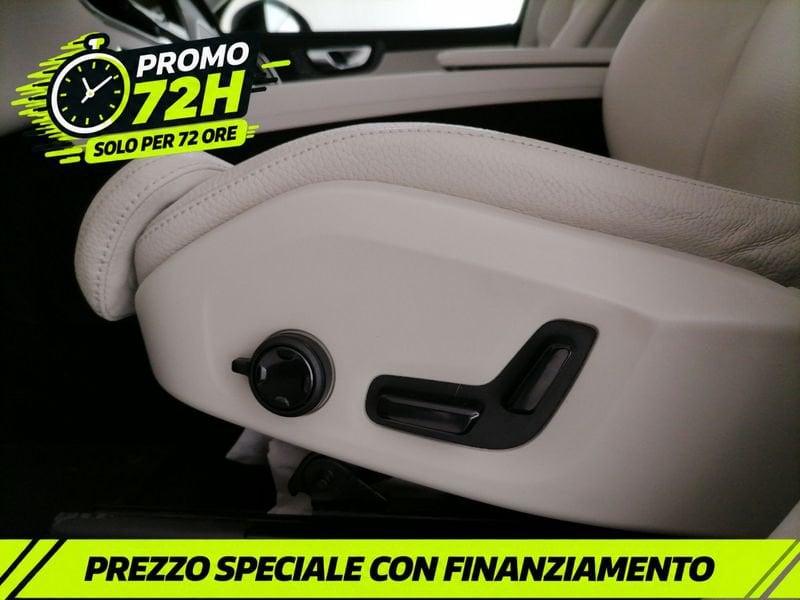 Volvo XC60 2.0 b4 Plus Dark awd auto