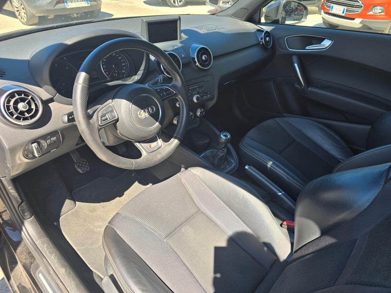 Audi A1 1.6 TDI S line edition