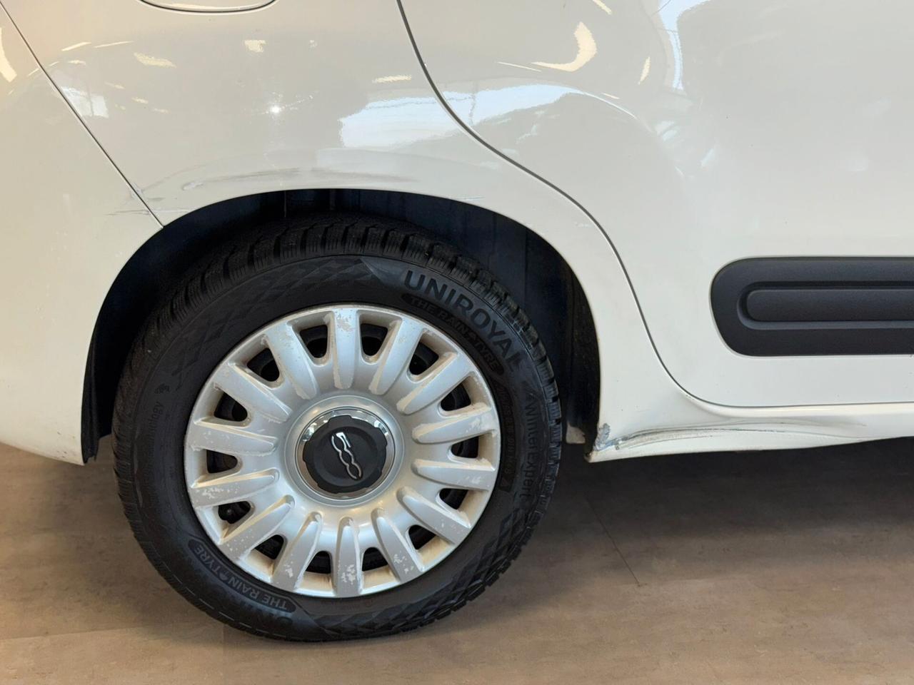 Fiat 500L 1.6 Multijet 120 CV Lounge AUTOCARRO 4 PERSONE *IVA ESPOSTA*