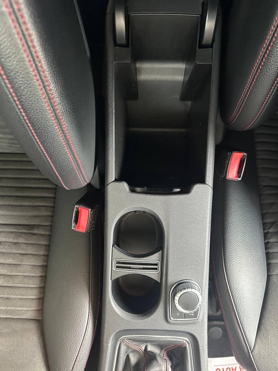 Mercedes Benz A180d - Premium - Unico Proprietario