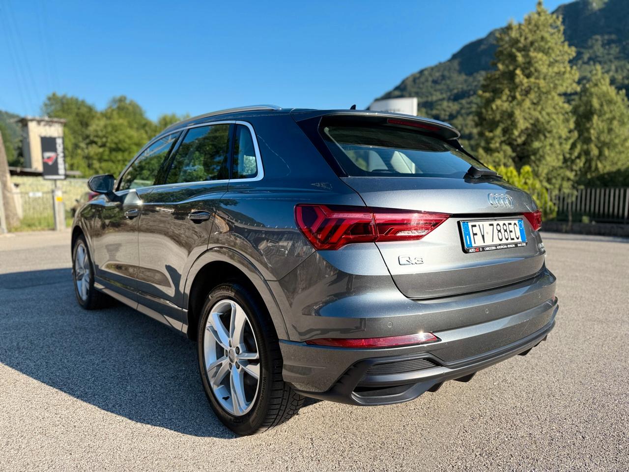 Audi Q3 40 TDI quattro S-Line S-tronic 190cv