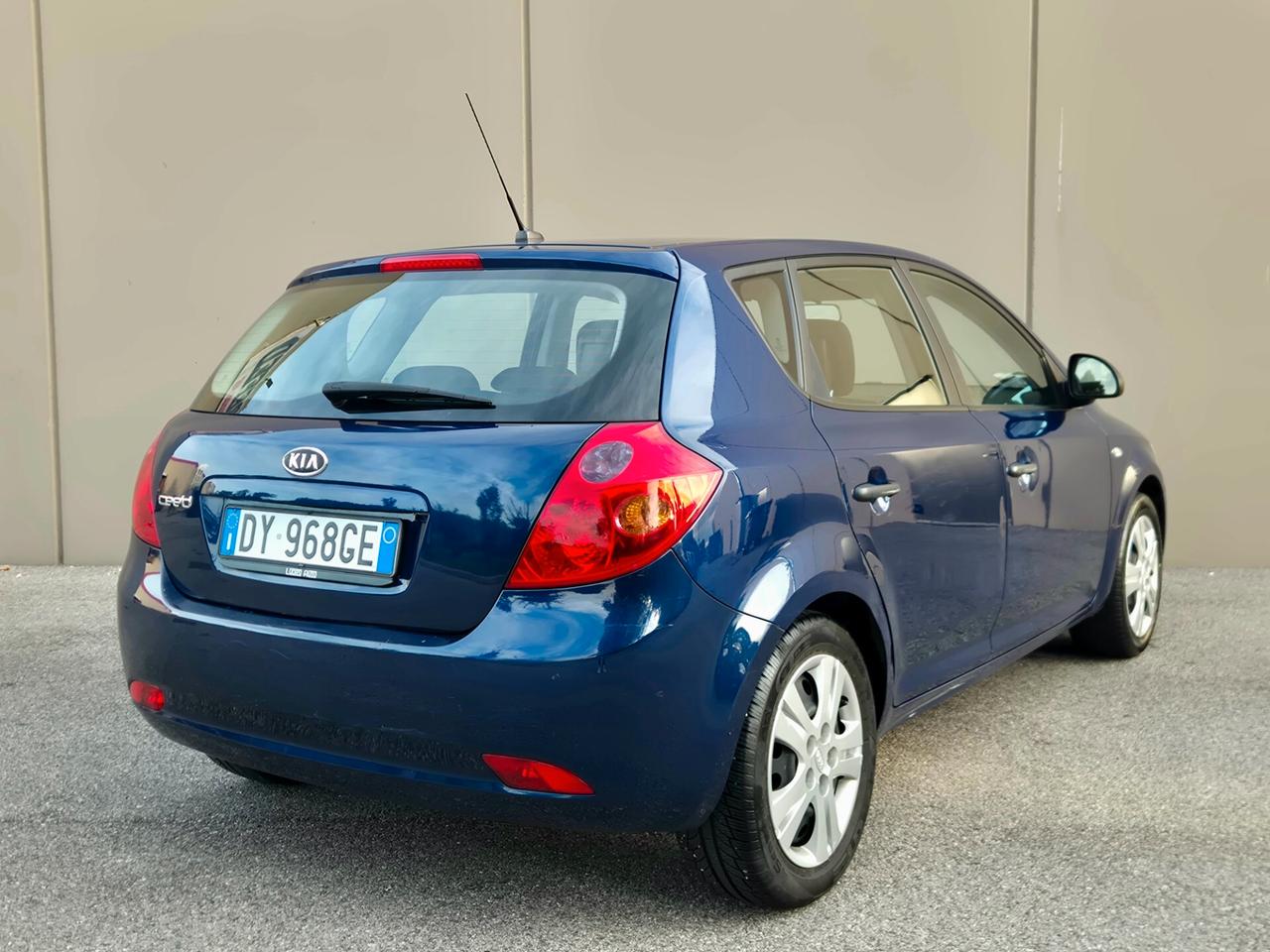 Kia Ceed cee'd 1.4 109CV 5p. LX