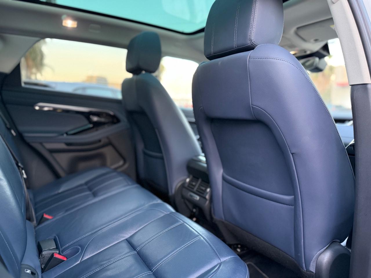 Land Rover Range Evoque 2.0 MHEV 150cv SOLO 95.000KM