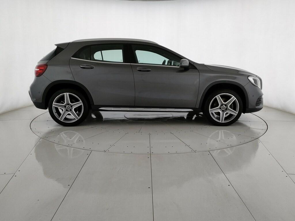 Mercedes GLA 250 250 Premium 4Matic 7G-DCT