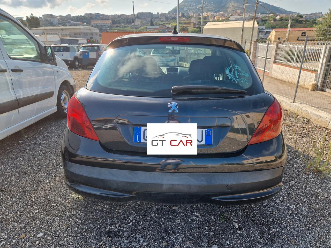 Peugeot 207 1.4 HDi 70CV 5p. ONE Line