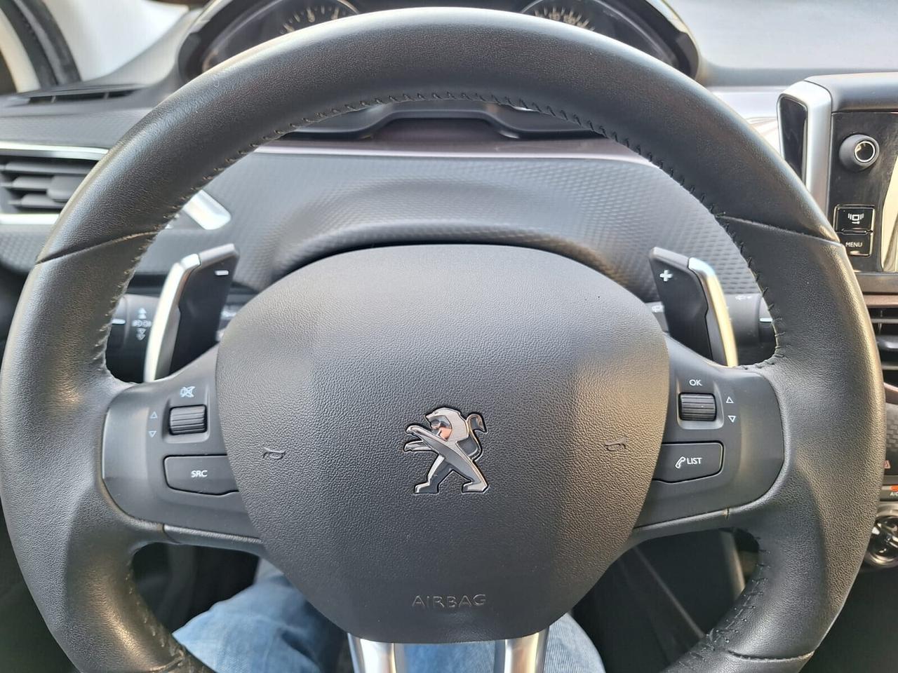 Peugeot 2008 1.2 VTi 82CV *AUTOMATICO