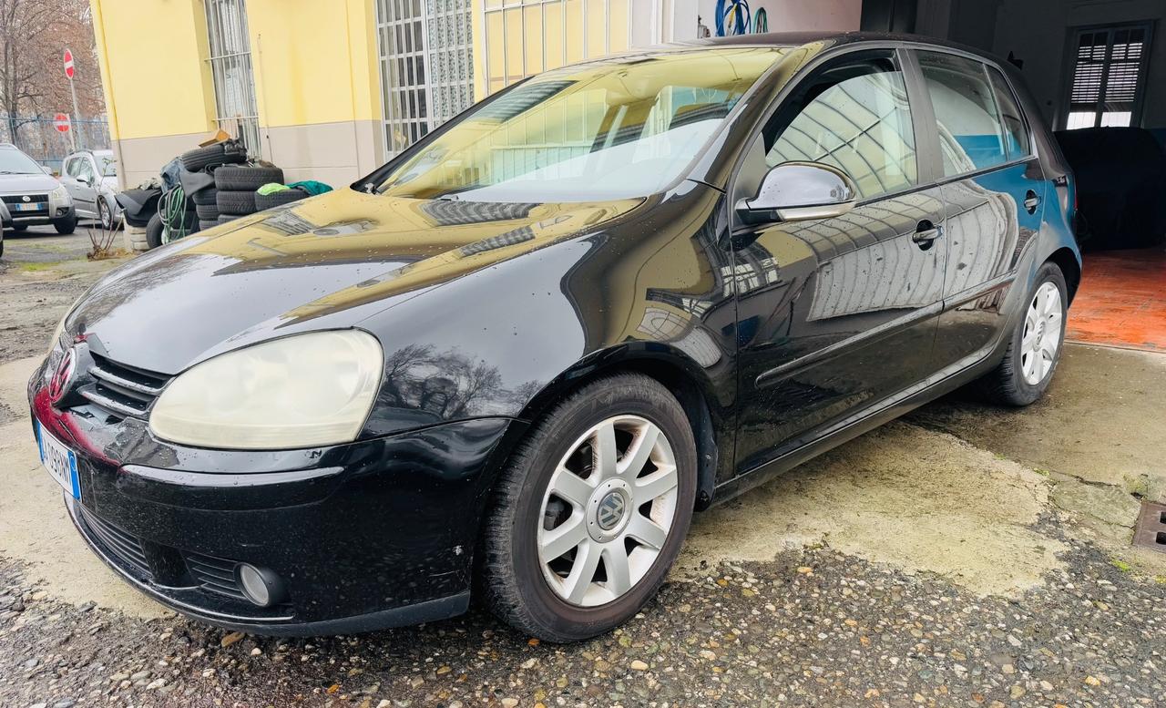 Volkswagen Golf 1.6 5p. Trendline