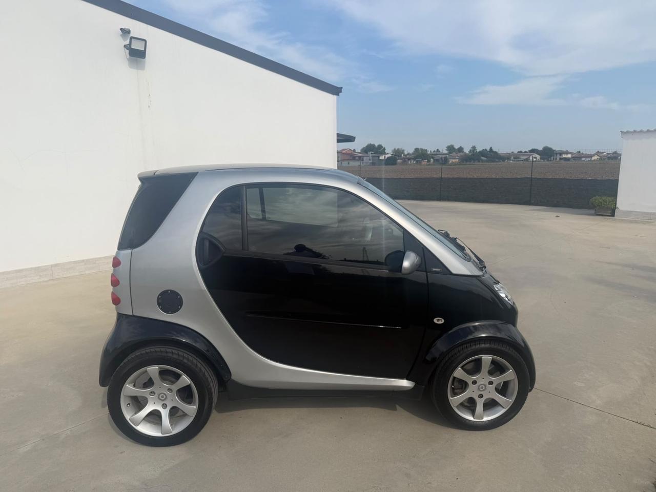 Smart 700 benzina automatica solo 48000 km