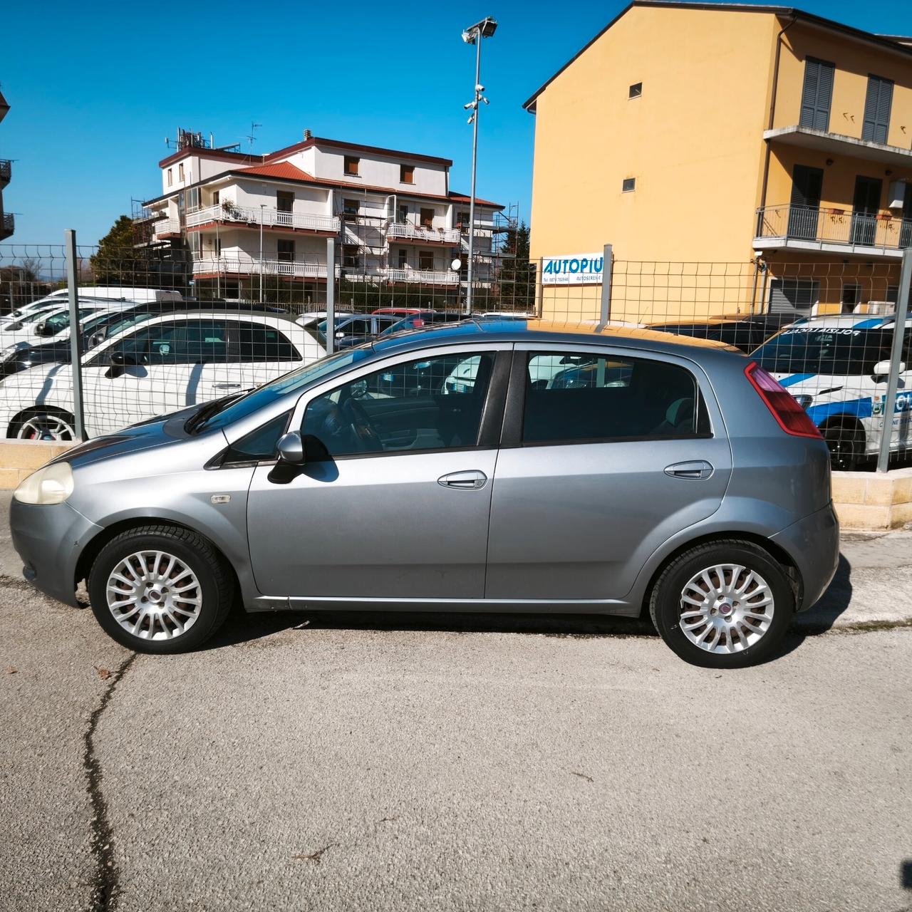 Fiat Grande Punto 1.3 MJT 75 CV 5 porte Dynamic