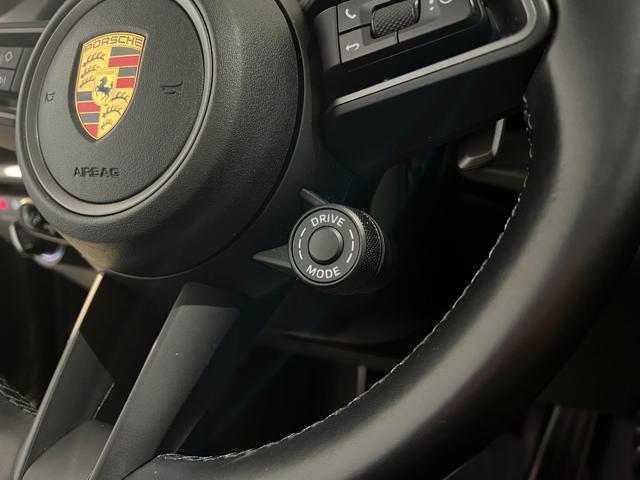 PORSCHE 911 Carrera 4 TETTO-SPORT CHRONO-UNI PROPRIETARIO