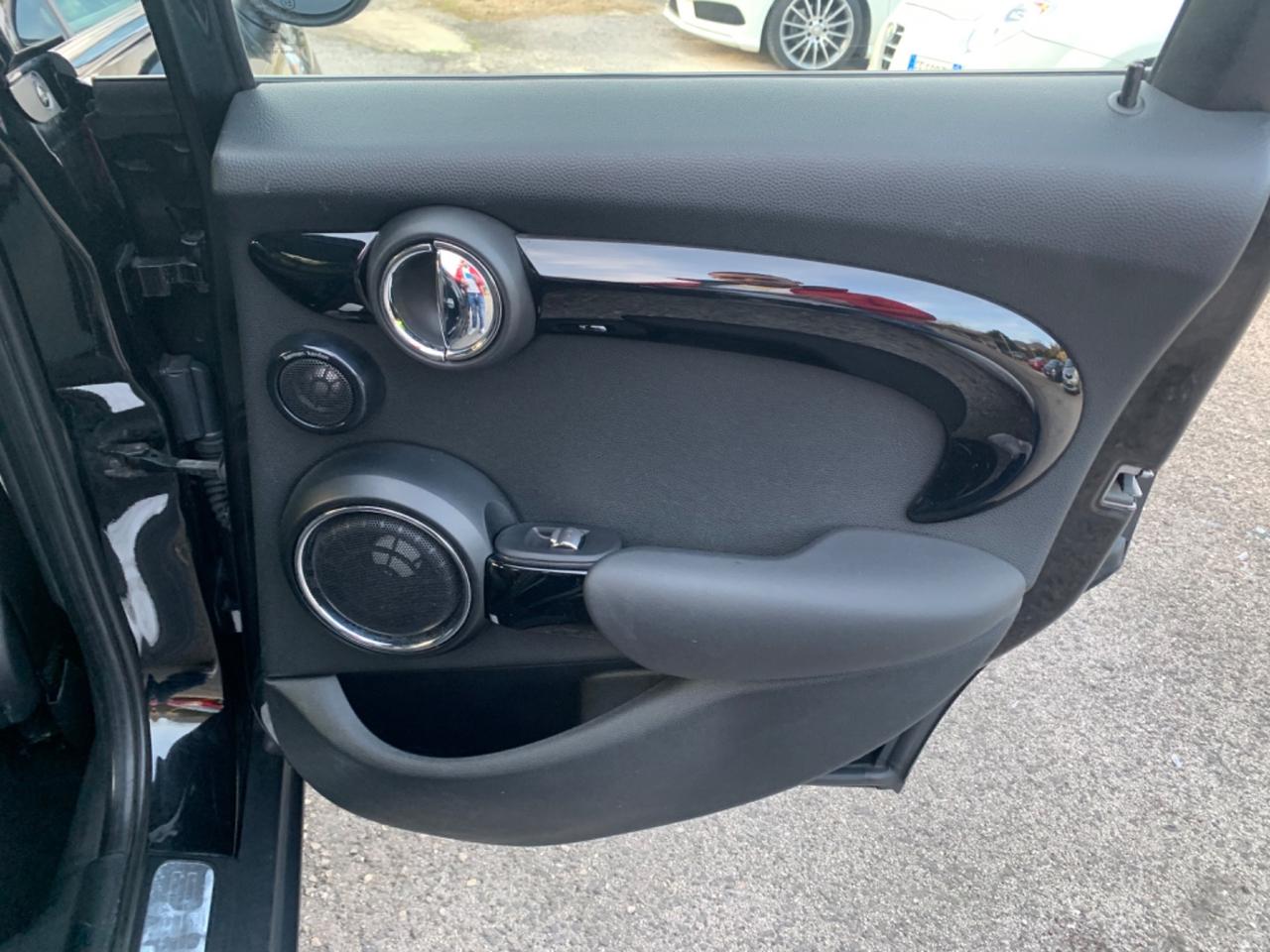 Mini 2.0 Cooper SD Hype 5 porte