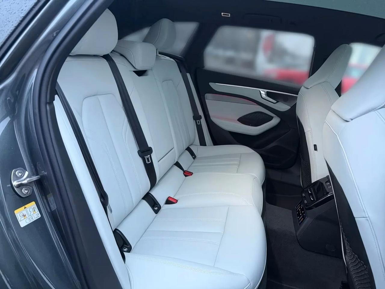 Audi A6 Avant 40 2.0 TDI S tronic S-LINE EDITION/TETTO/HEAD-UP DISPLAY/VIRTUAL COCKPIT PLUS/CAMERE 360°