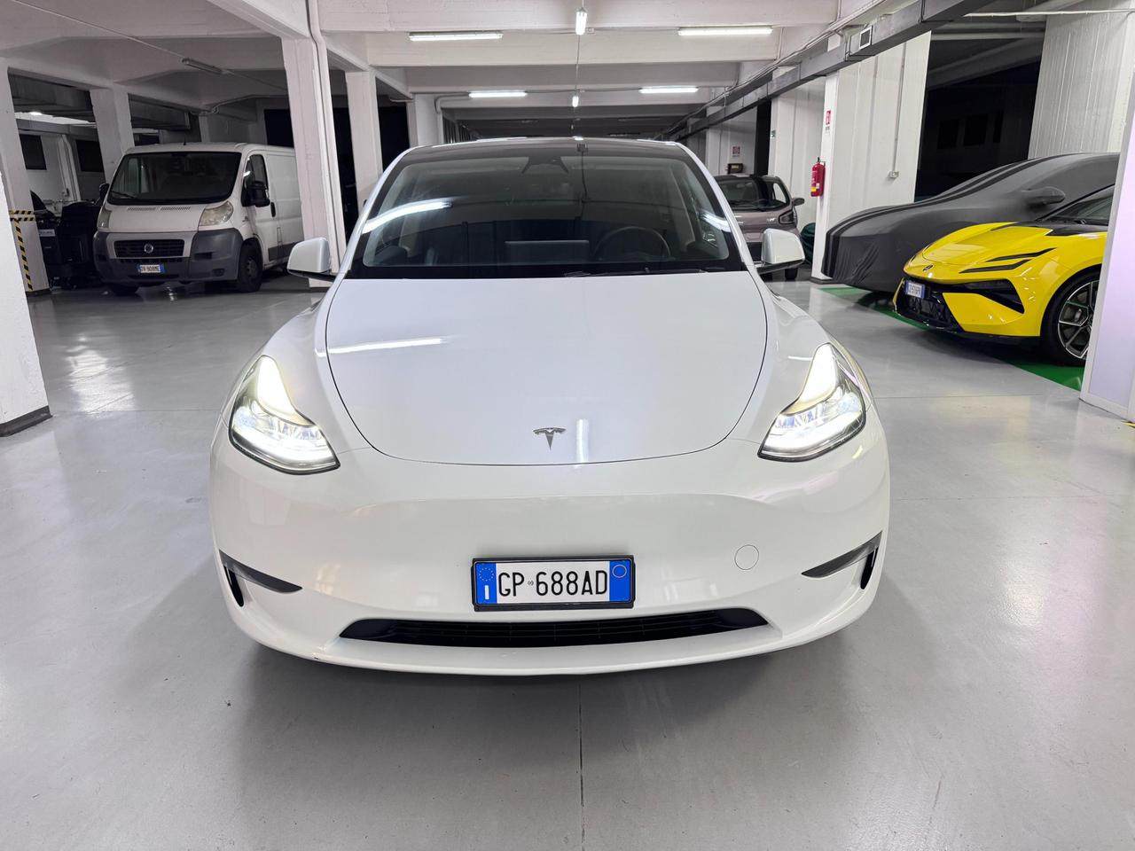 Tesla Model Y Long Range Dual Motor awd
