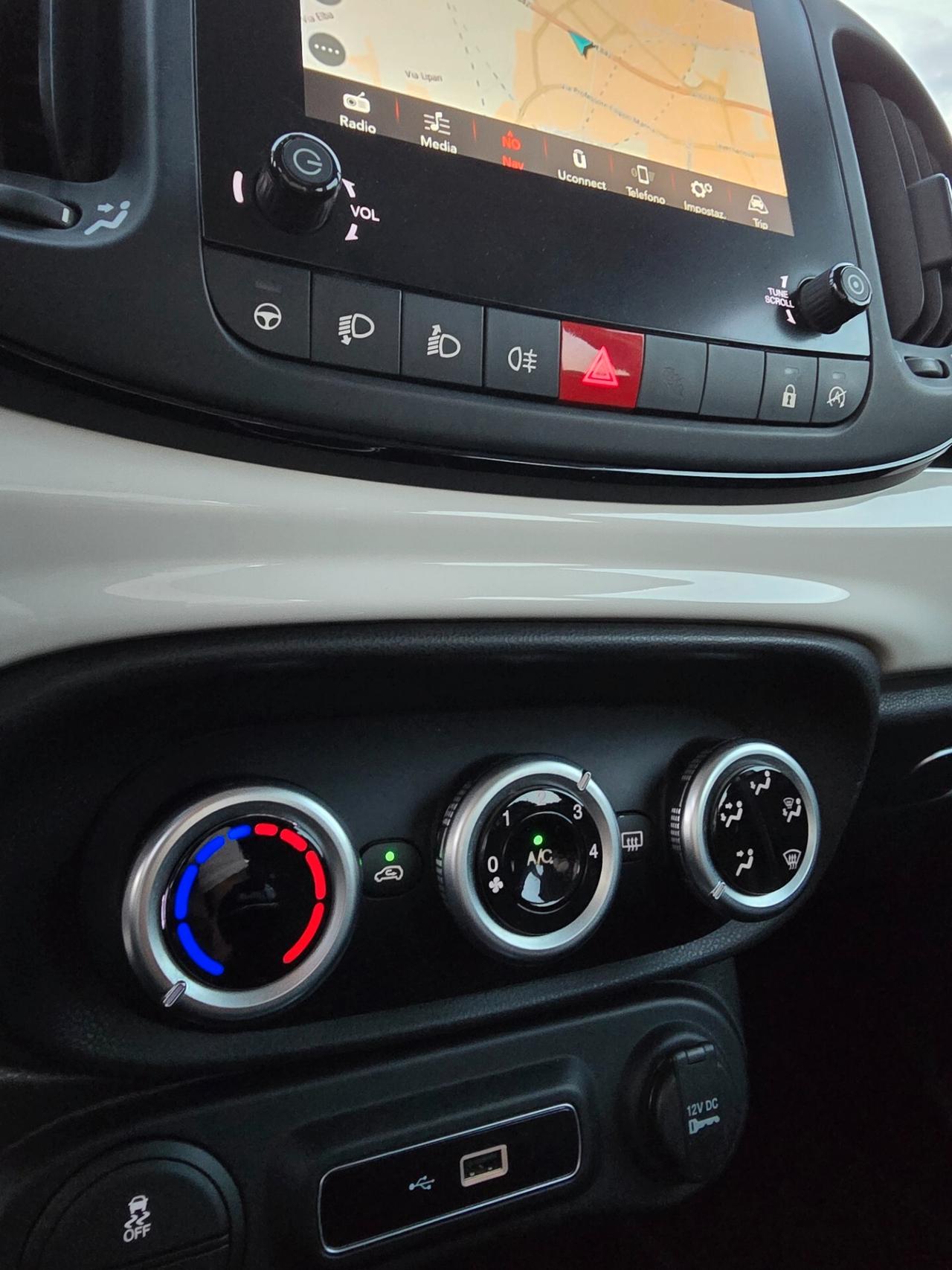 Fiat 500L 1.6 Multijet 120 CV Mirror