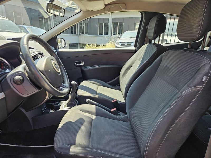 Renault Clio Clio 3p 1.2 16v Dynamique Gpl