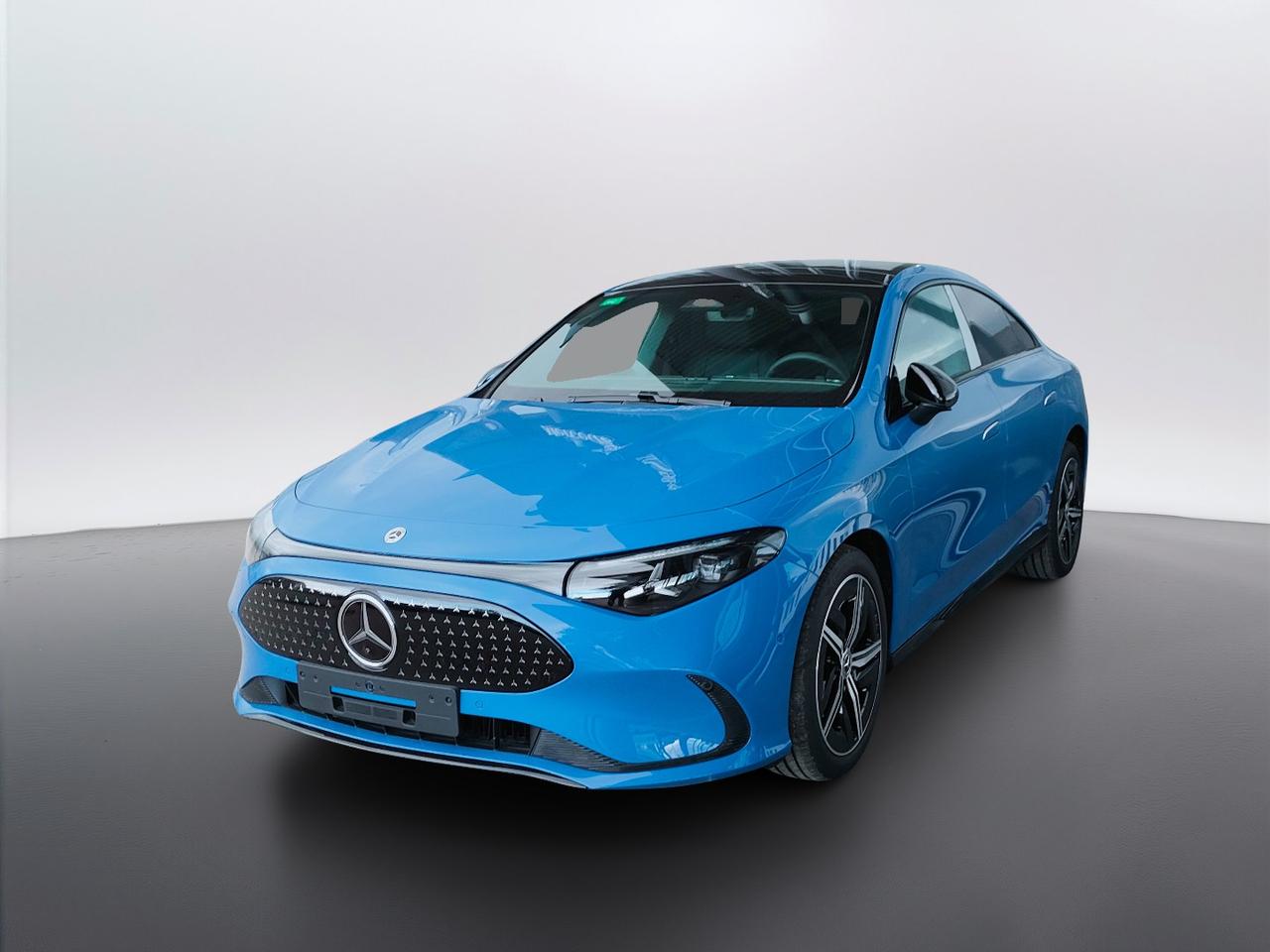 Mercedes-Benz CLA 250+ con tecnologia EQ