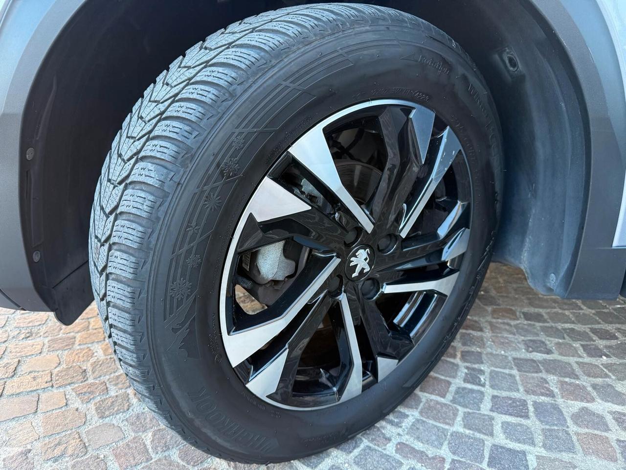 Peugeot 2008 1.5 HDi 110 2022 Allure Pack