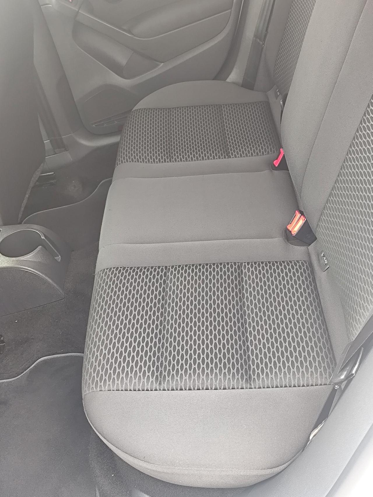 Volkswagen Golf 1.6 TDI DPF 5p. Highline