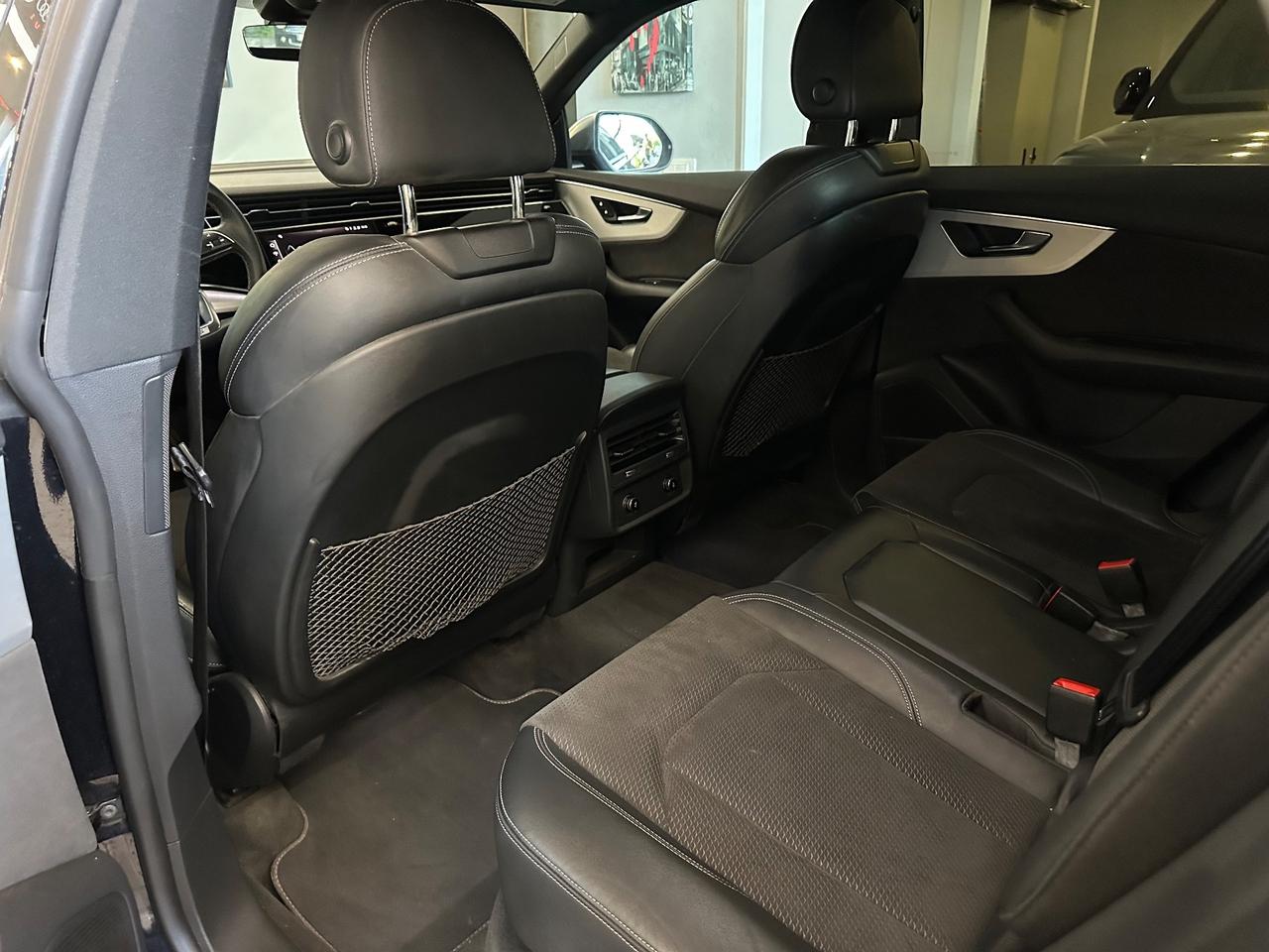 Audi SQ8 Audi SQ8 Elettrica diesel