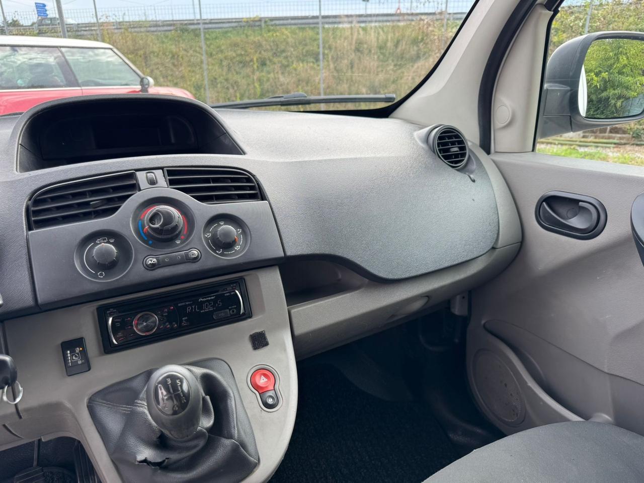 Renault Kangoo 1.6 105CV 3p. GPL Express Generique