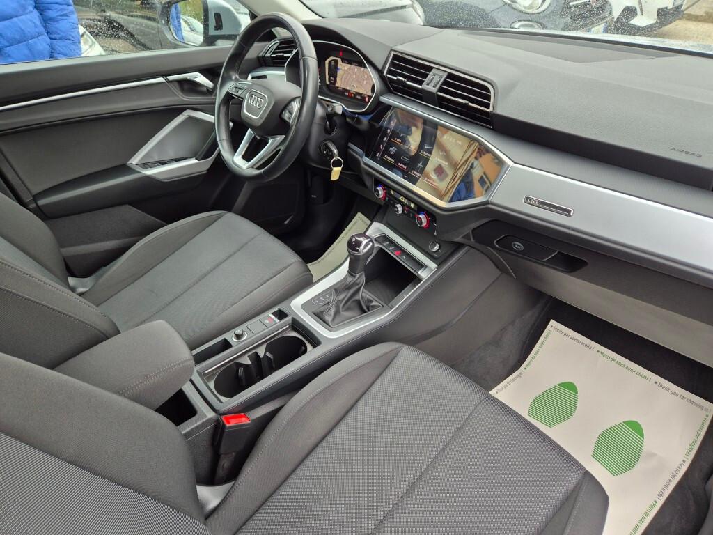 Audi Q3 2.0 TDI 150CV S-tronic BUSINESS