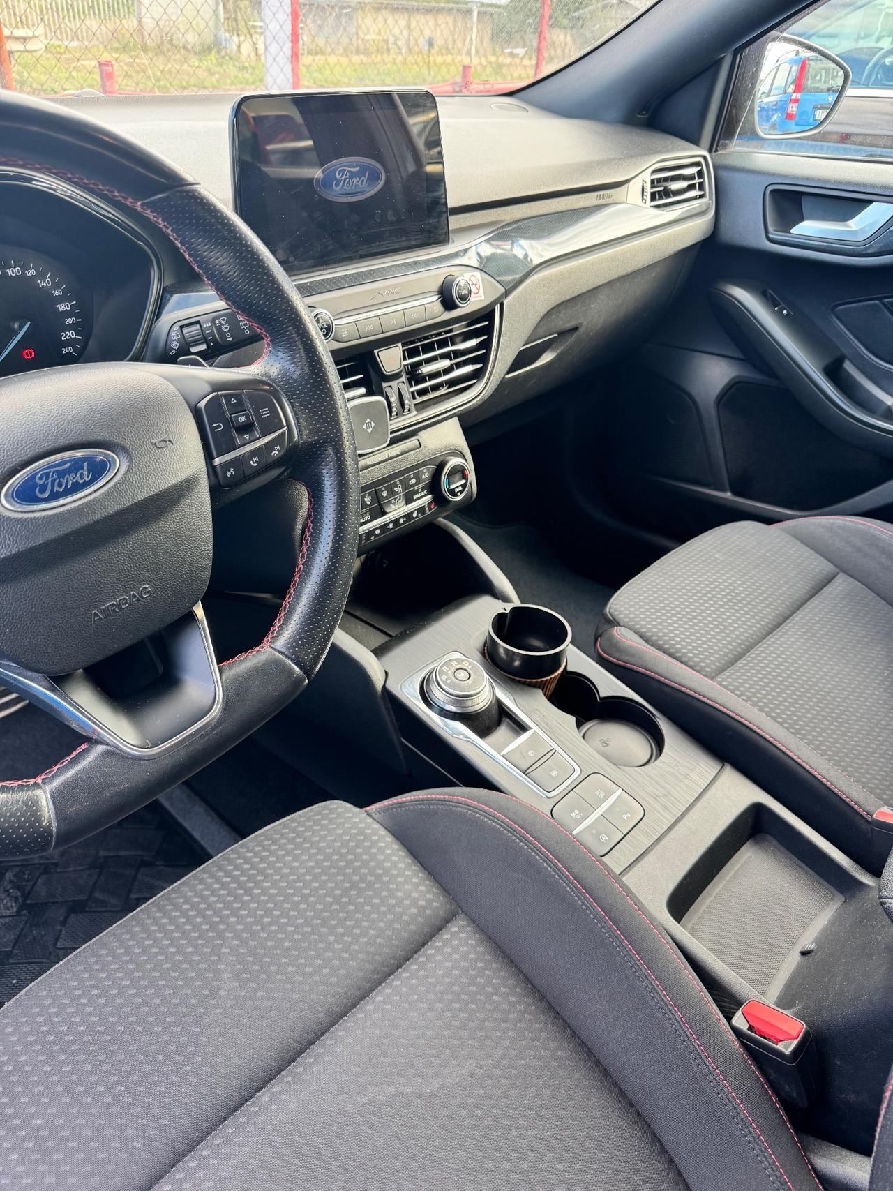 Ford Focus 1.0 EcoBoost 125 CV automatico SW ST-Line GARANTITA