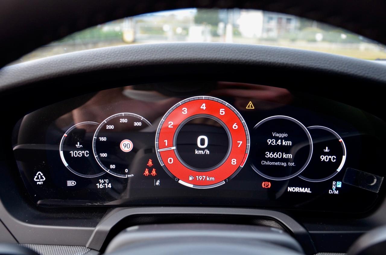 PORSCHE 911 992.2 COUPE 3.0 CARRERA 394cv PDK, GARANZIA UFF PORSCHE, UFF ITALIANA, UNICOPROPRIETARIO, PERFETTE CONDIZIONI, SCARICO, MATRIX, SOSPENSIONI ADATTIVE, SPORT CHRONO, 20"/21", PERMUTE