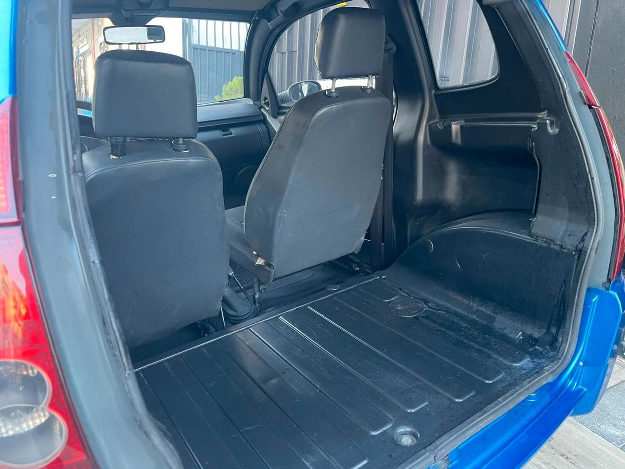 Minicar Aixam City blue edition