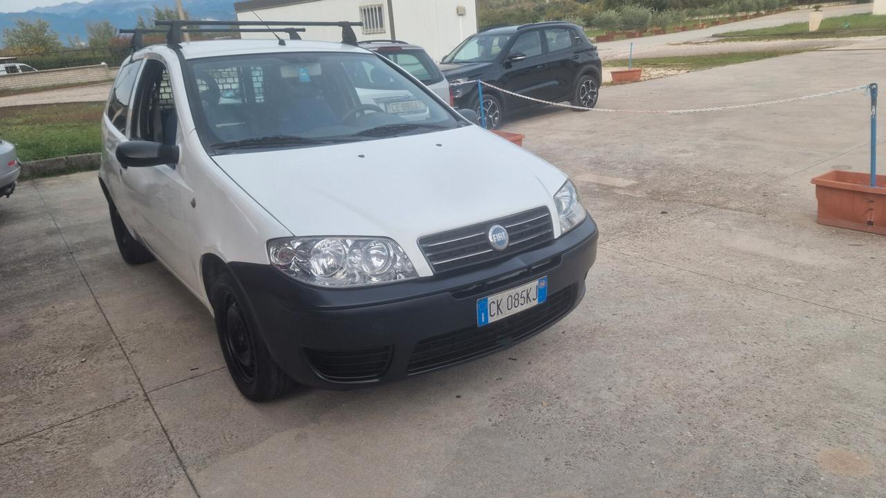 Fiat Punto 1.3 Multijet 3p. 2 p.ti VAN