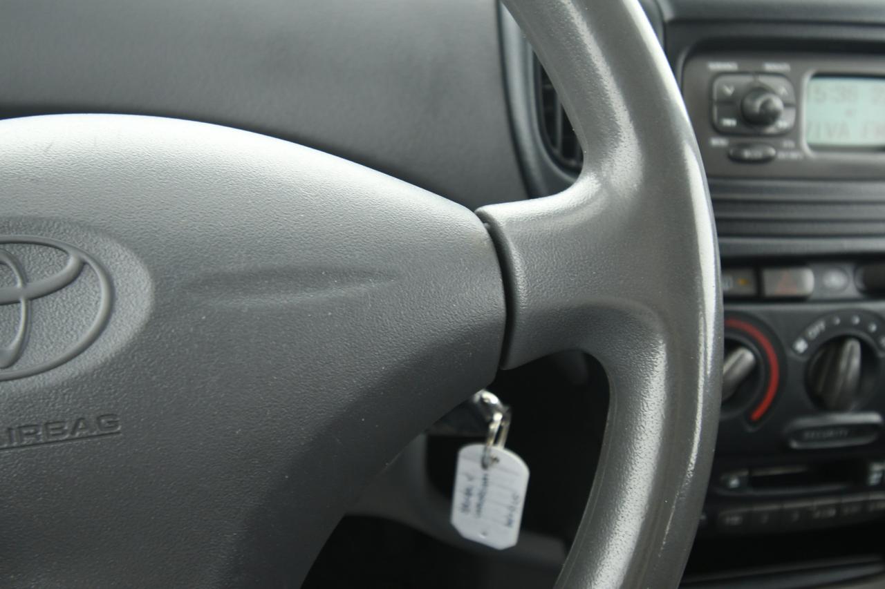 TOYOTA Yaris Verso 1.3 Luna X COMMERCIANTI
