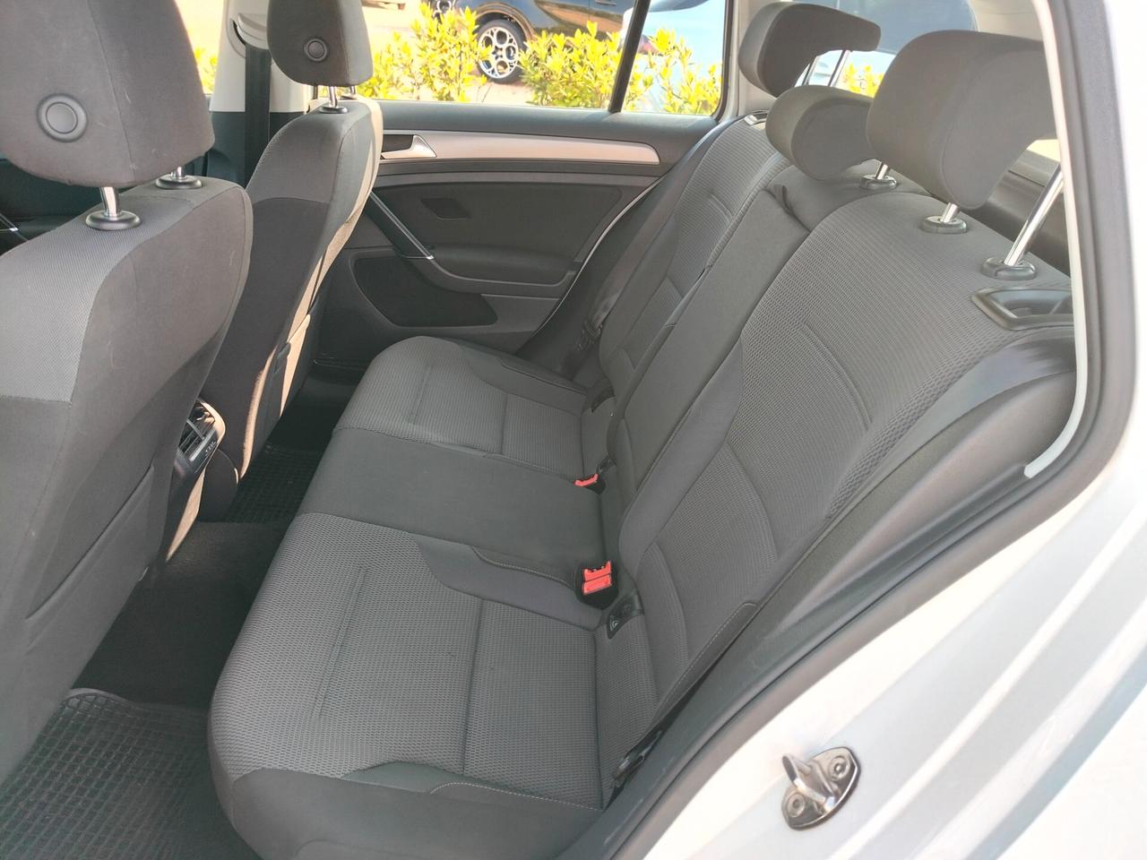 Volkswagen Golf Variant Golf Variant Business 1.6 TDI 105 CV Comfortline BMT
