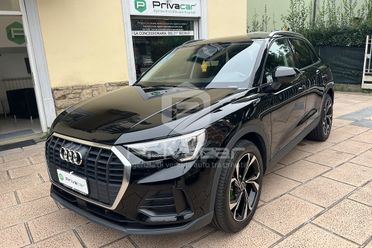 AUDI Q3 35 TDI quattro Business