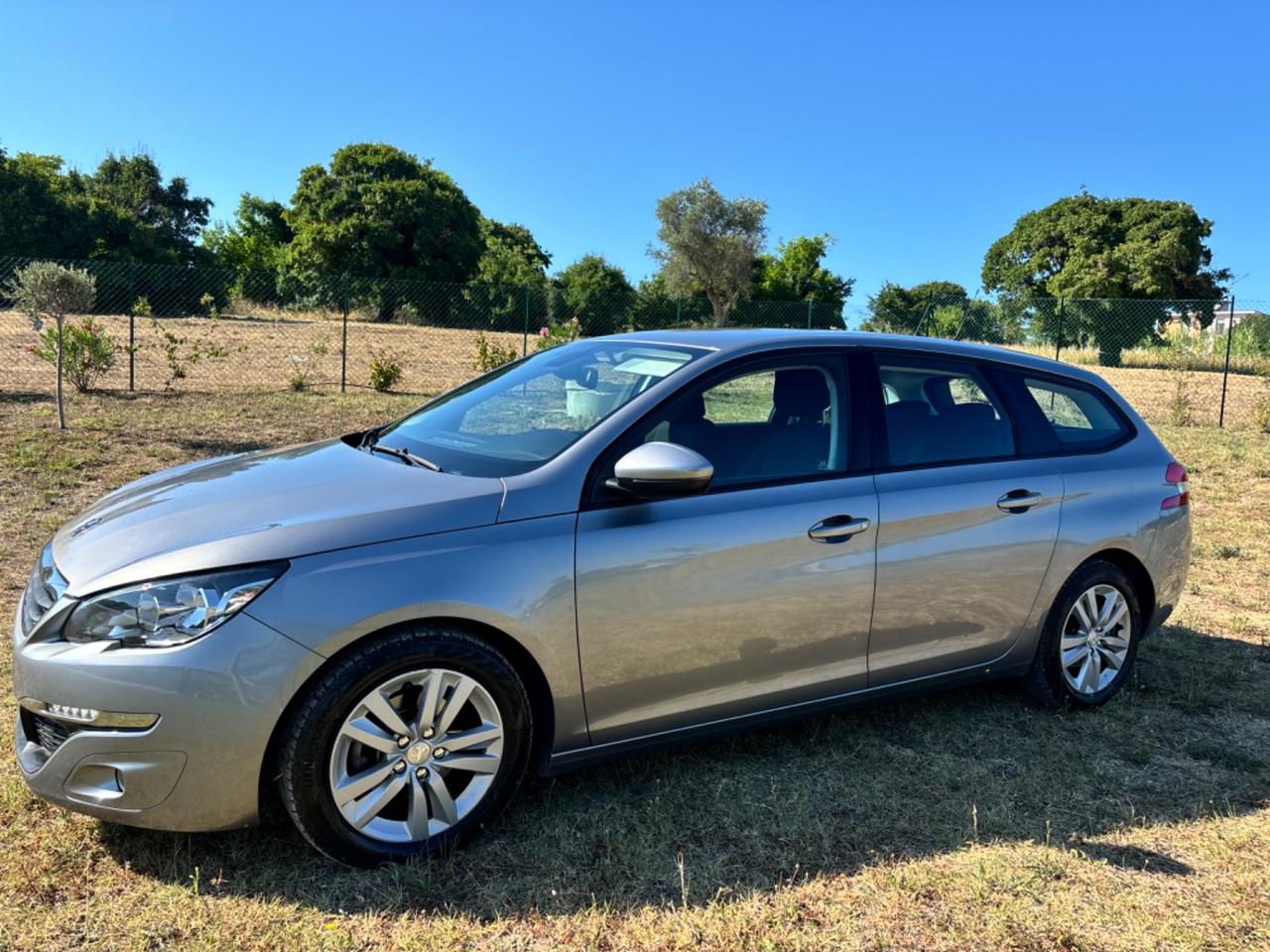 Peugeot 308 BlueHDi 150 S&S SW Allure