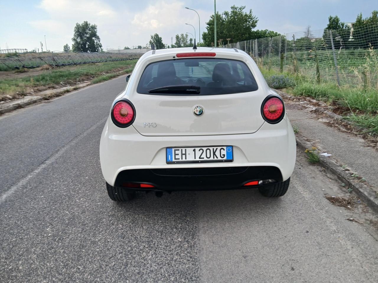 AlfaRomeo MiTo 1.4 105CV Distinctive 12Mesi GARANZIA