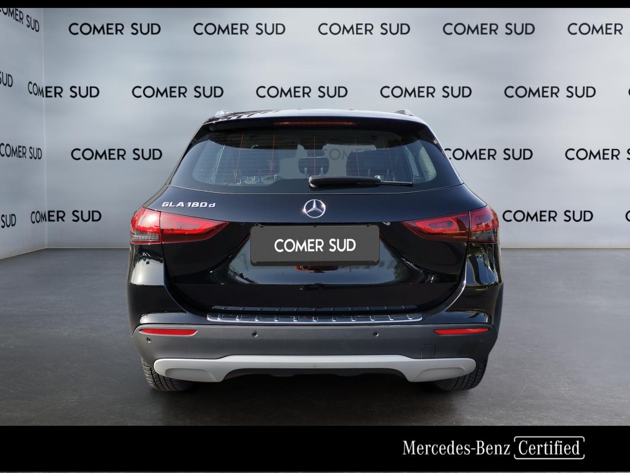 Mercedes-Benz GLA-H247 2020 - GLA 180 d Business Extra auto