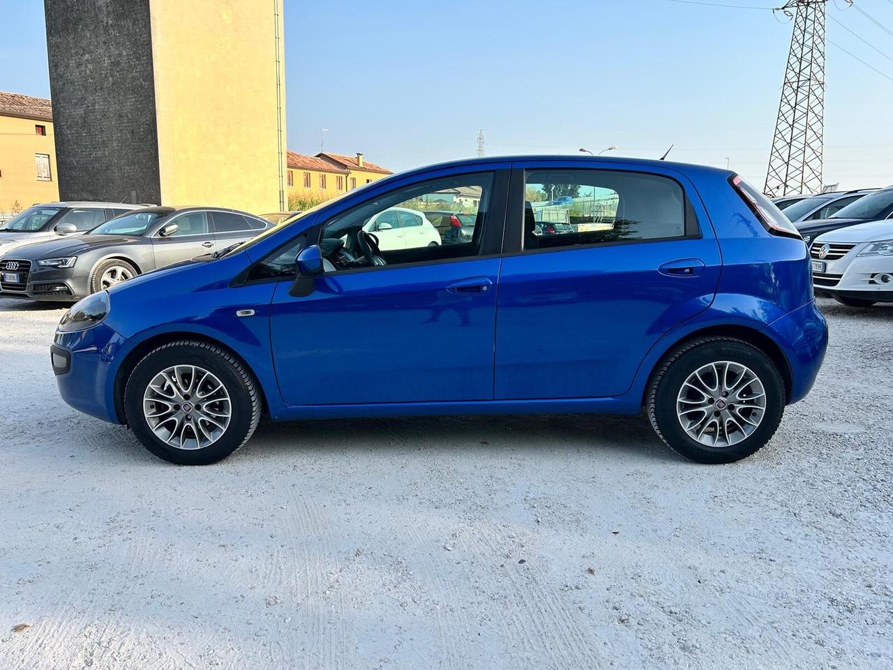 FIAT PUNTE EVO 1.4 77CV TOP PIRELLI NUOVE OK NEOP