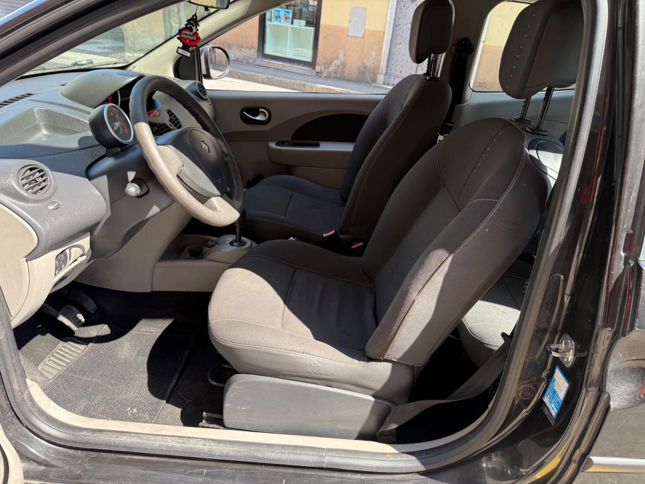 Renault Twingo 1.2 16V Dynamique