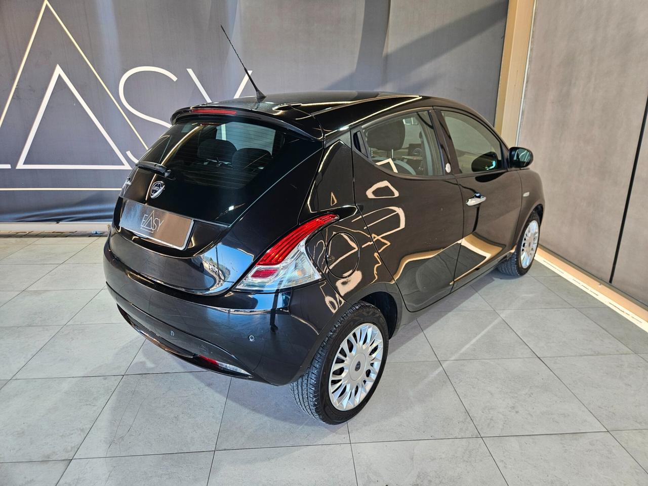 Lancia Ypsilon 1.2 Gold ecochic Gpl