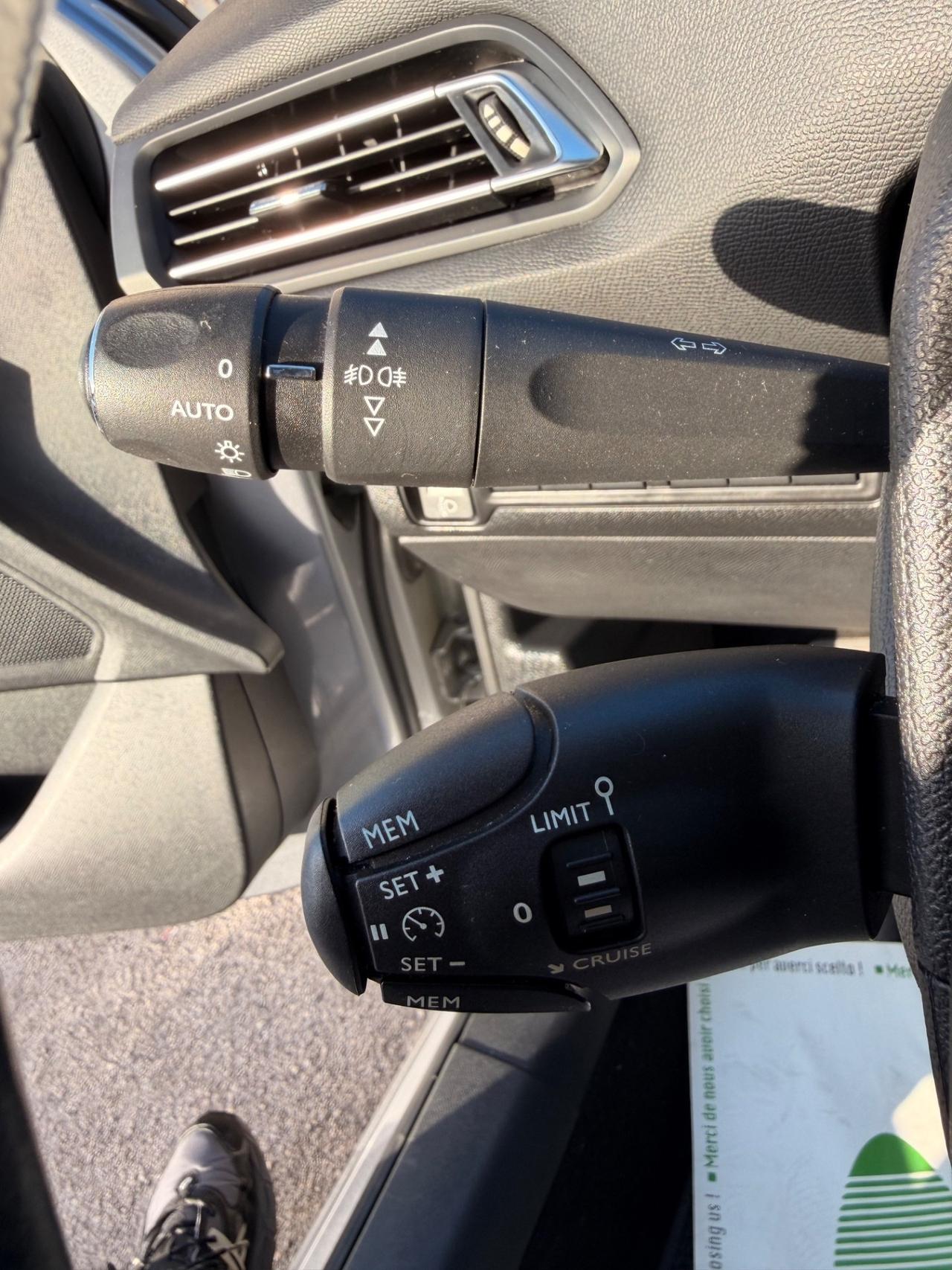Peugeot 308 1.6 BlueHDi 120cv EAT6 Allure NAVI