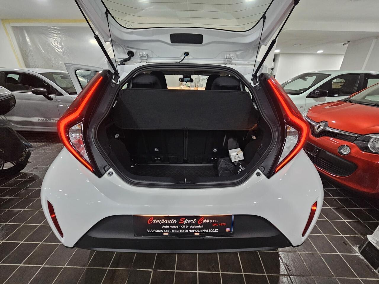 Toyota Aygo X 1.0 VVT-i 72 CV 5 porte lounge S-CVT