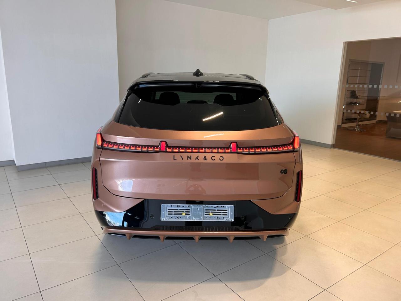 Lynk&co 08 PHEV More