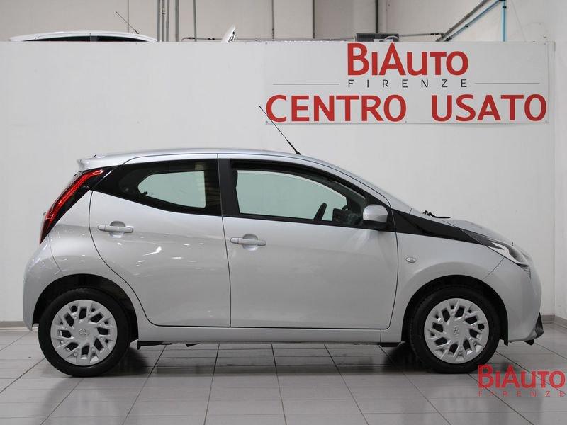Toyota Aygo Aygo 5p 1.0 x-play 72cv